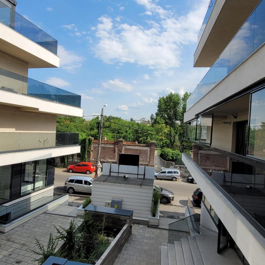 Studio 10 - Catedral Residence Bucharest - Free Parking Bagian luar foto