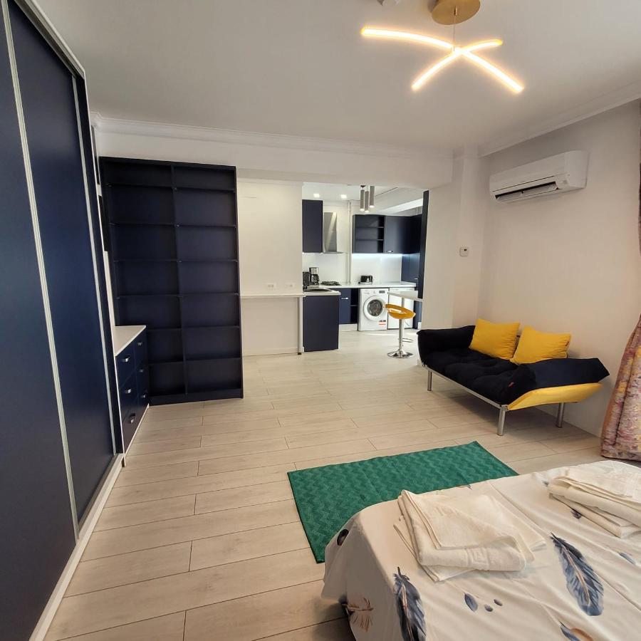 Studio 10 - Catedral Residence Bucharest - Free Parking Bagian luar foto