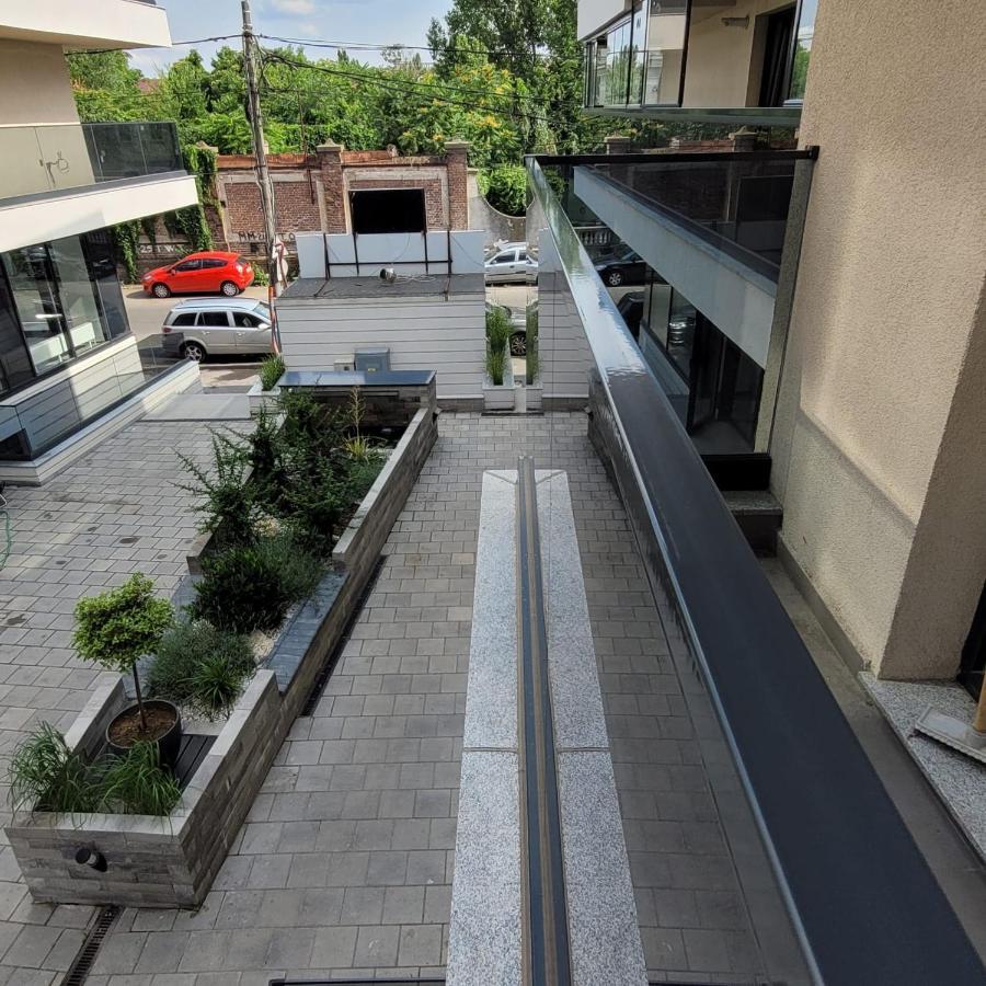 Studio 10 - Catedral Residence Bucharest - Free Parking Bagian luar foto